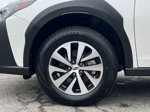 Certified 2025 Subaru Outback Premium image 8