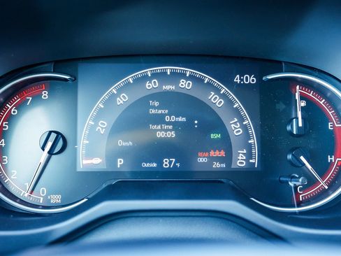 Used 2025 Toyota RAV4 LE FWD image 22