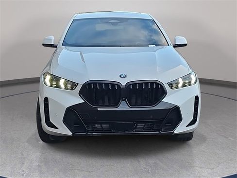 Used 2026 BMW X6 xDrive40i image 3