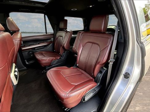 Used 2022 Ford Expedition Limited AWD/4WD image 24