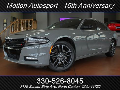 Used 2019 Dodge Charger SXT w/ Plus Group image 1