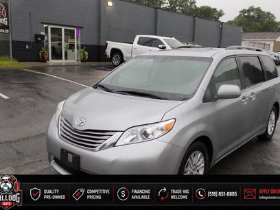 Used 2016 Toyota Sienna XLE