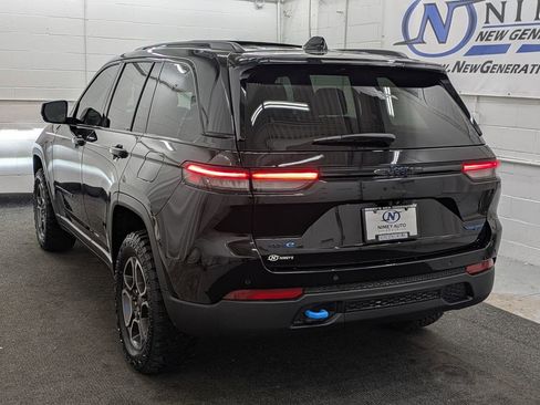 Used 2023 Jeep Grand Cherokee Trailhawk image 22