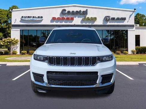 New 2026 Jeep Grand Cherokee L 2WD image 9
