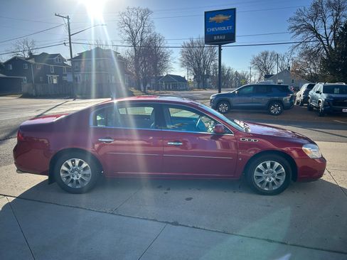 Used 2009 Buick Lucerne CXL w/ Driver Confidence Package image 5