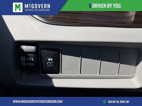 Used 2020 Toyota Sienna XLE w/ Carpet Mat Package AWD/4WD image 21