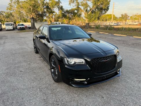 Used 2020 Chrysler 300 S w/ 300S Premium Group image 53