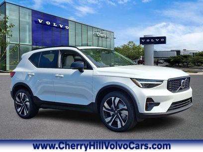 New 2025 Volvo XC40 B5 Ultra w/ Protection Package Premier