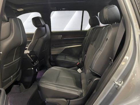 New 2026 Cadillac Vistiq Sport image 14