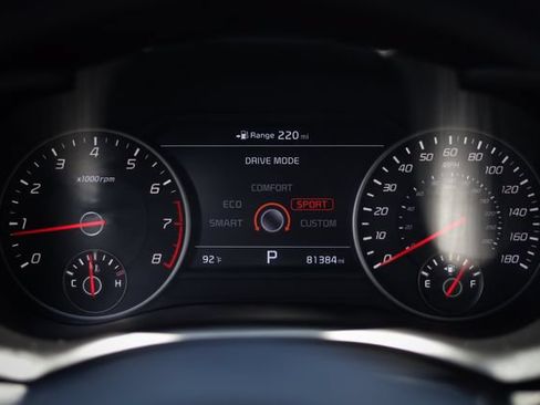 Used 2019 Kia Stinger GT1 RWD image 47