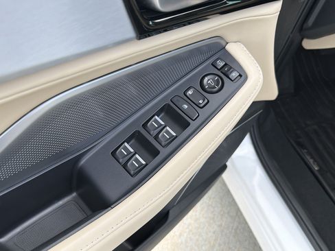 Certified 2026 Acura MDX FWD w/ Technology Package image 15