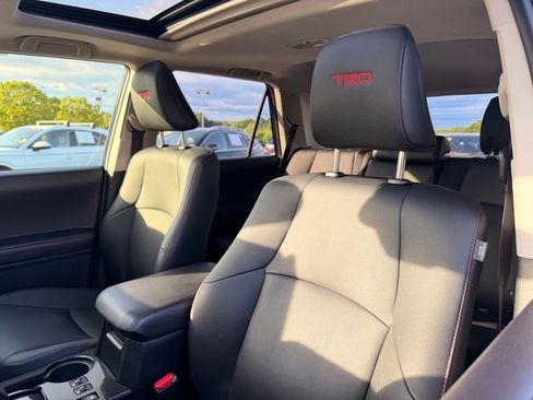Certified 2022 Toyota 4Runner TRD Off-Road Premium w/ Moonroof Package AWD/4WD image 23