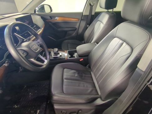 Used 2023 Audi Q5 2.0T Premium w/ Convenience Package image 11