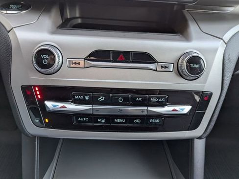 Used 2023 Ford Explorer XLT w/ Equipment Group 202A image 3