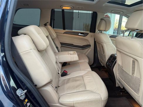 Used 2019 Mercedes-Benz GLS 550 4MATIC image 37