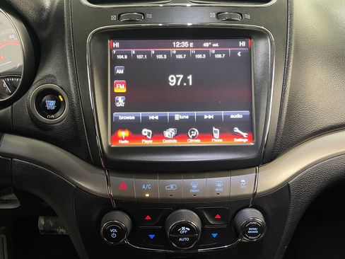 Used 2018 Dodge Journey Crossroad image 27