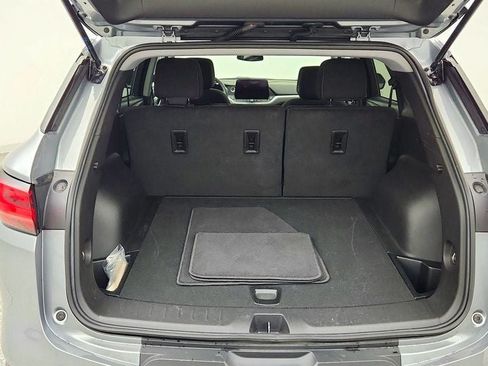Used 2025 Chevrolet Blazer LT FWD image 22