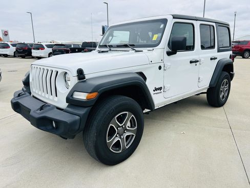 Used 2022 Jeep Wrangler Unlimited Sport AWD/4WD image 29