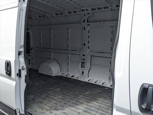Used 2023 RAM ProMaster 3500 w/ Convenience Group FWD image 13