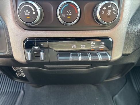 Used 2019 RAM 3500 Lone Star image 39