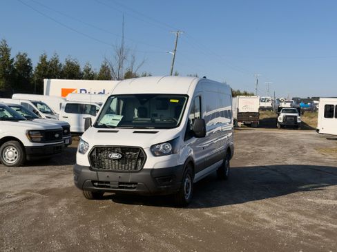 New 2026 Ford Transit 250 148 Medium Roof RWD image 1