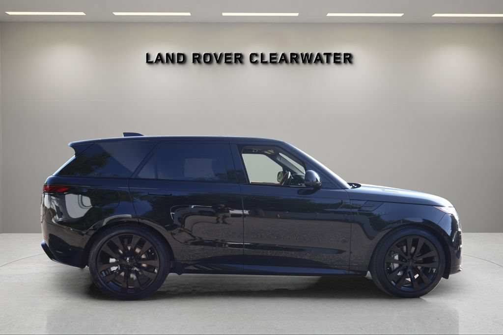New 2026 Land Rover Range Rover Sport Dynamic SE AWD/4WD image 6