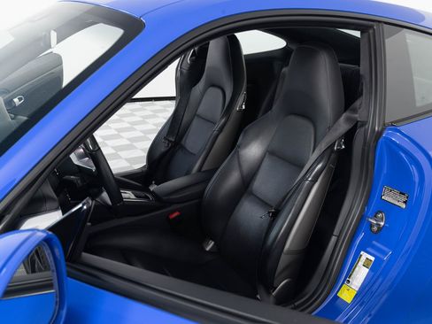 Used 2017 Porsche 911 Carrera S RWD image 4