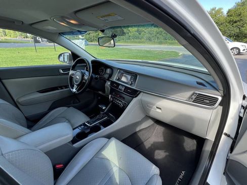 Used 2016 Kia Optima EX image 24