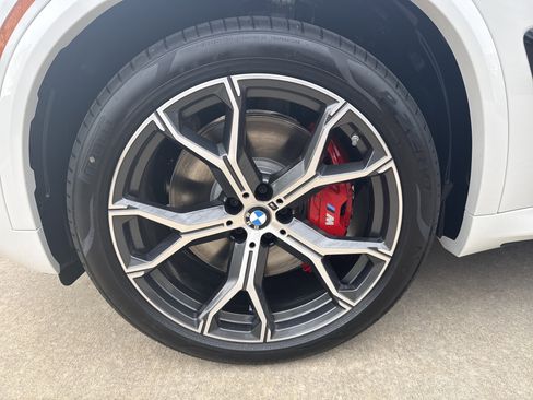 New 2026 BMW X5 xDrive50e w/ M Sport Package AWD/4WD image 29