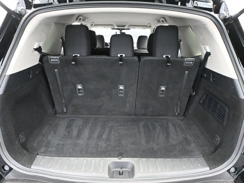 Used 2024 Nissan Pathfinder SV FWD image 40