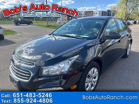 Used 2015 Chevrolet Cruze LS FWD image 1