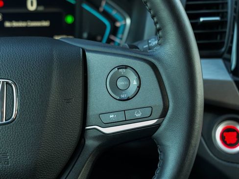 Used 2023 Honda Odyssey EX-L image 46