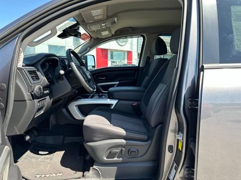 Certified 2024 Nissan Titan SV w/ SV Convenience Package AWD/4WD image 13