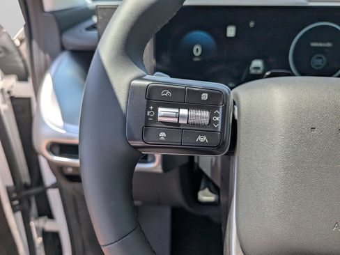 New 2026 Hyundai Ioniq 9 SE image 25