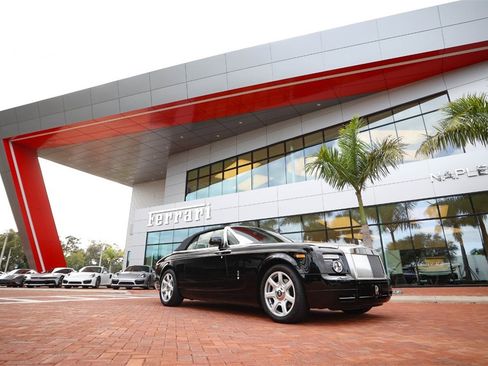 Used 2010 Rolls-Royce Phantom Drophead Coupe image 23