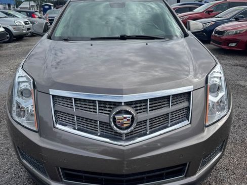 Used 2011 Cadillac SRX Luxury FWD image 2