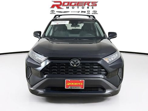 Certified 2021 Toyota RAV4 LE AWD/4WD image 7