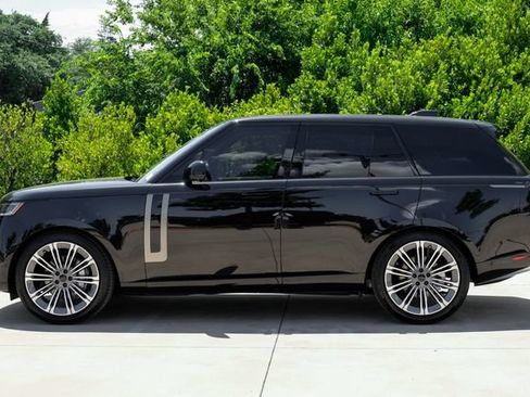 New 2026 Land Rover Range Rover SE AWD/4WD image 11