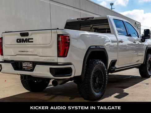 Used 2024 GMC Sierra 2500 Denali Ultimate image 10