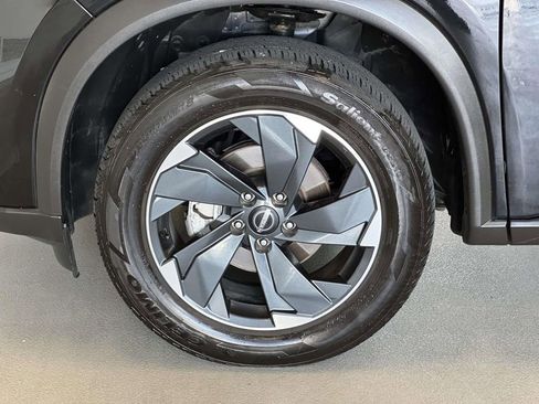 Used 2024 Nissan Rogue SV AWD/4WD image 7