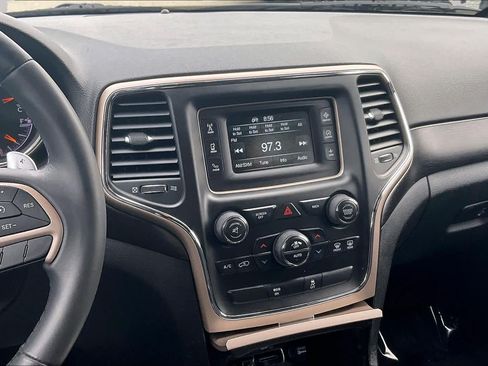 Used 2015 Jeep Grand Cherokee Laredo w/ Quick Order Package 23E RWD image 6