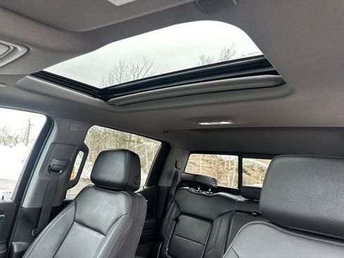 Used 2022 GMC Sierra 1500 SLT w/ SLT Premium Plus Package image 41