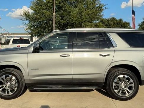 Used 2026 Chevrolet Tahoe LT w/ Comfort Package RWD image 5