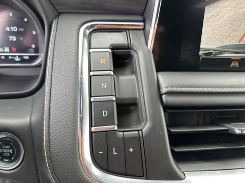 Used 2024 GMC Yukon SLT AWD/4WD image 24