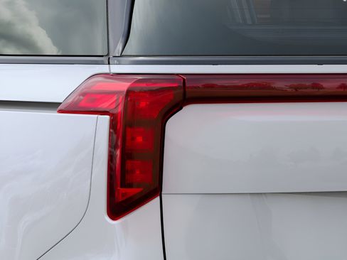 New 2026 Kia Carnival SX w/ SX Dark Edition Package image 11