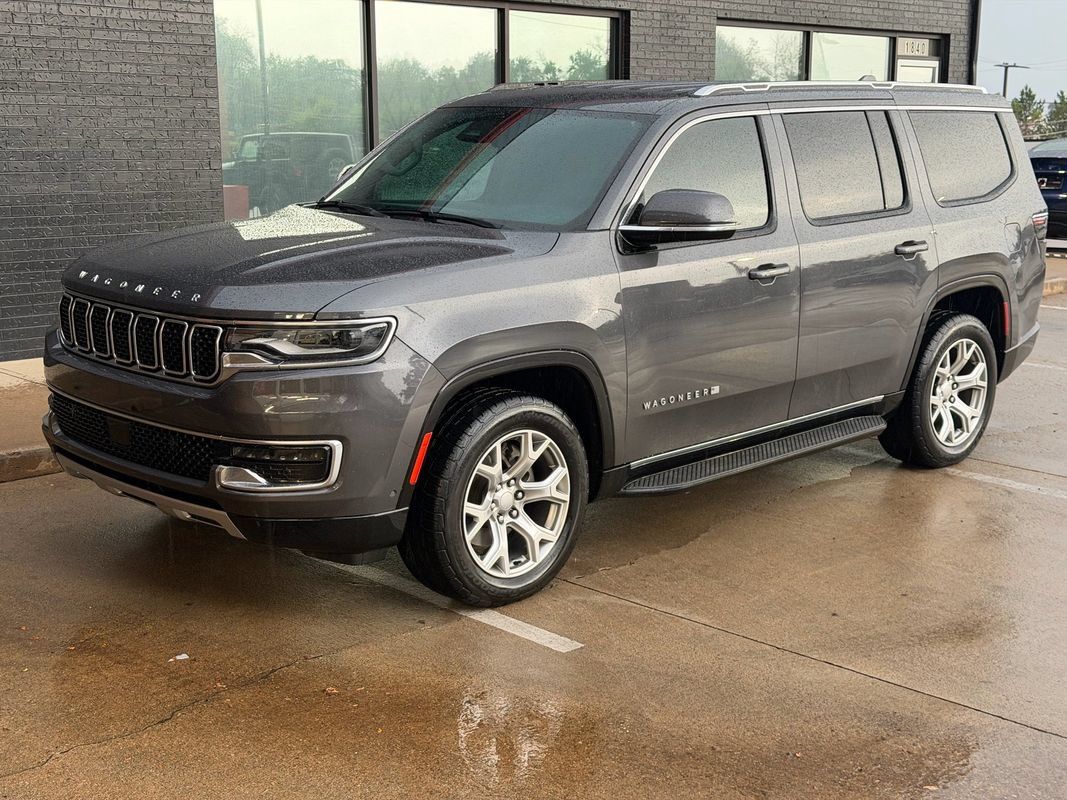 Used 2022 Jeep Wagoneer Series II AWD/4WD image 16