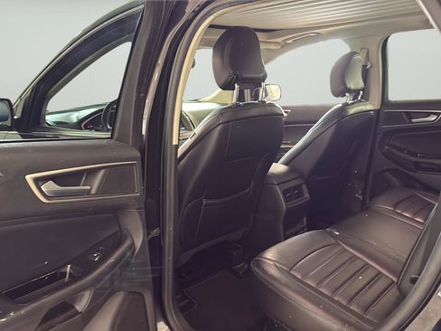 Used 2015 Ford Edge SEL w/ Equipment Group 201A AWD/4WD image 9