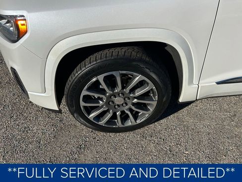 Used 2022 GMC Acadia Denali w/ Denali Ultimate Package image 15