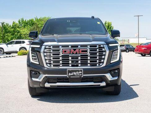 Used 2025 GMC Yukon Denali AWD/4WD image 9