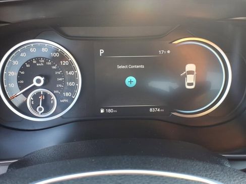 Used 2022 Genesis G70 3.3T image 6